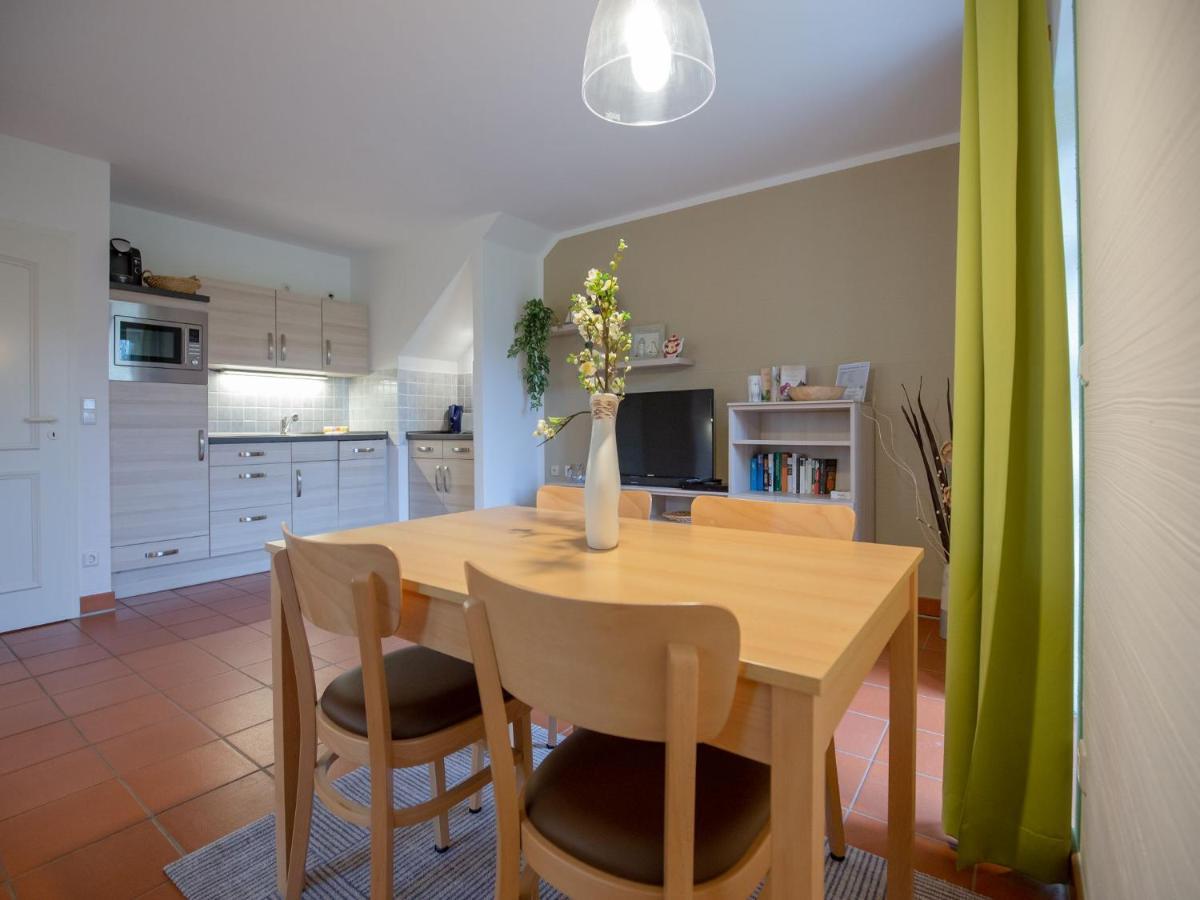 Feriendorf Rugana - Komfort Appartement Mit 1 Schlafzimmer Und Terrasse B52 Dranske Kültér fotó